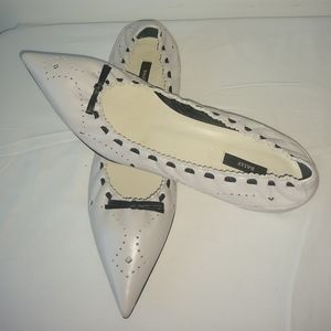 Bally Women Pointed Toe Shoes Gray Like Color Sz 8.5